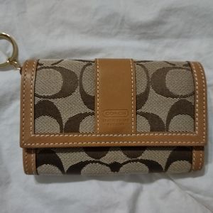 Coach Signature Canvas Wallet With Keychain